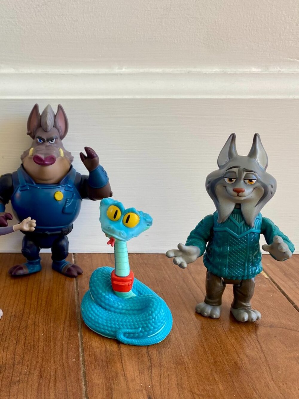 Disney Zootopia Figures | Nick Wilde, Judy Hopps, Mr. Big, Bellwether & Gary - Picture 3 of 3